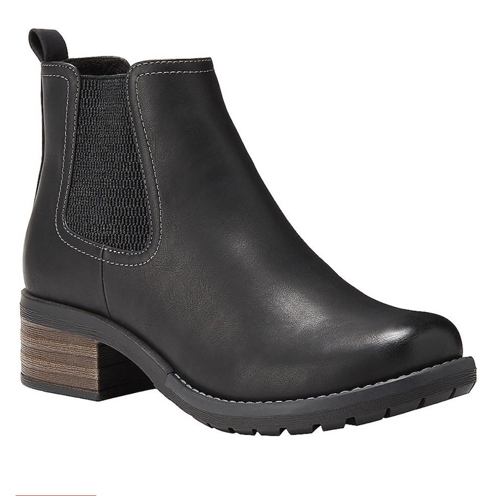 Eastland Women's Black Ankle Chelsea Boots